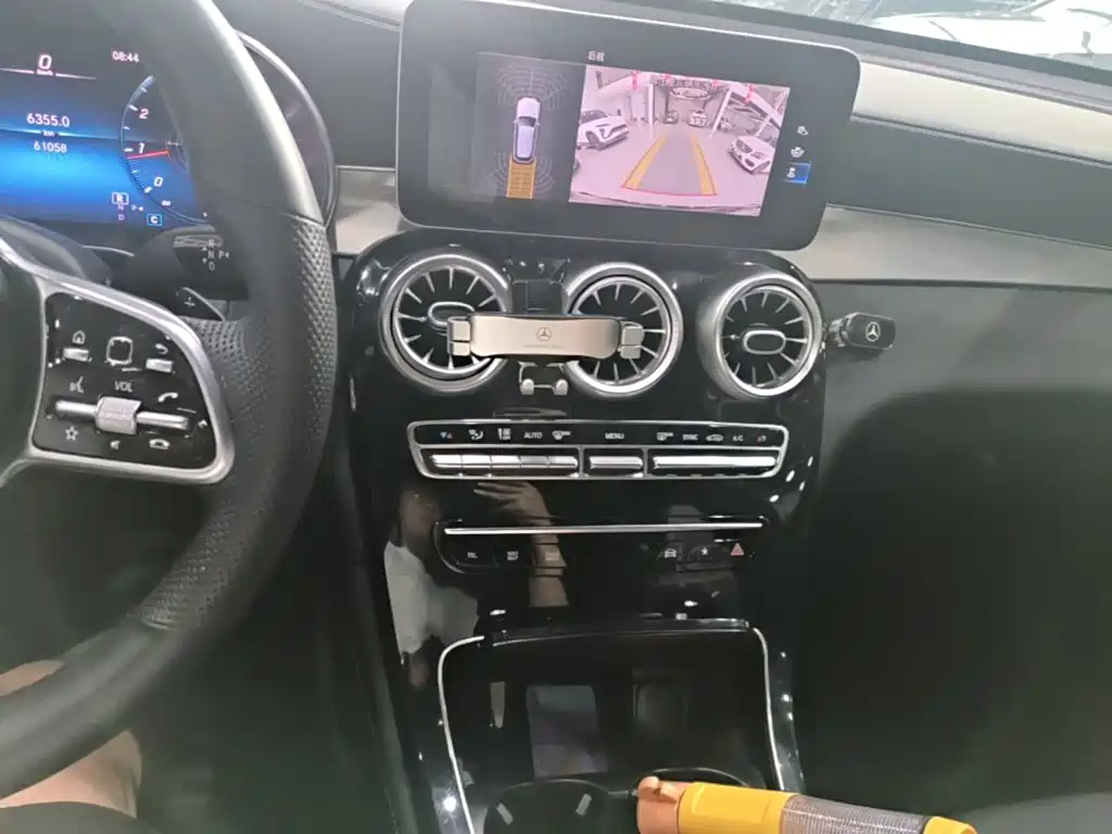 Mercedes-Benz GLC — миниатюра 13