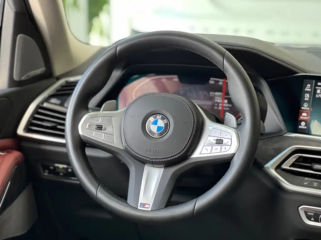 BMW X5 — миниатюра 9