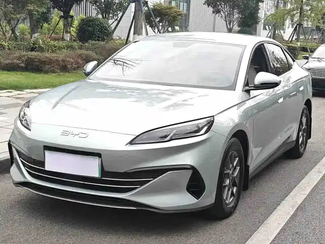 2025 BYD Seal