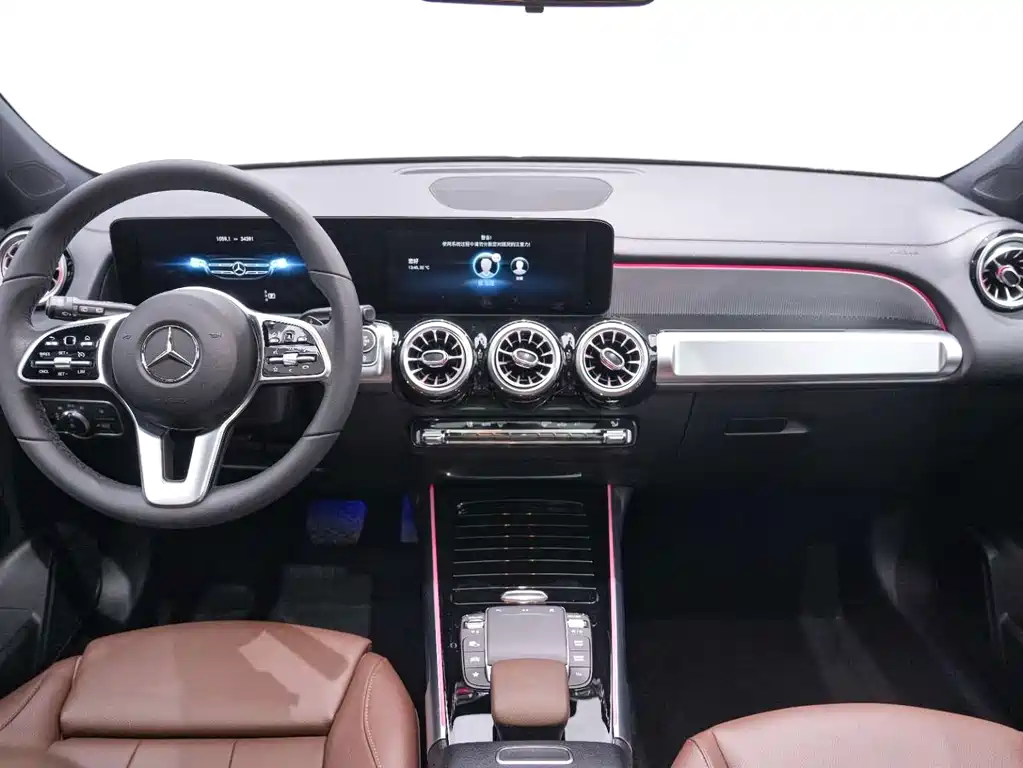Mercedes-Benz GLB — миниатюра 12