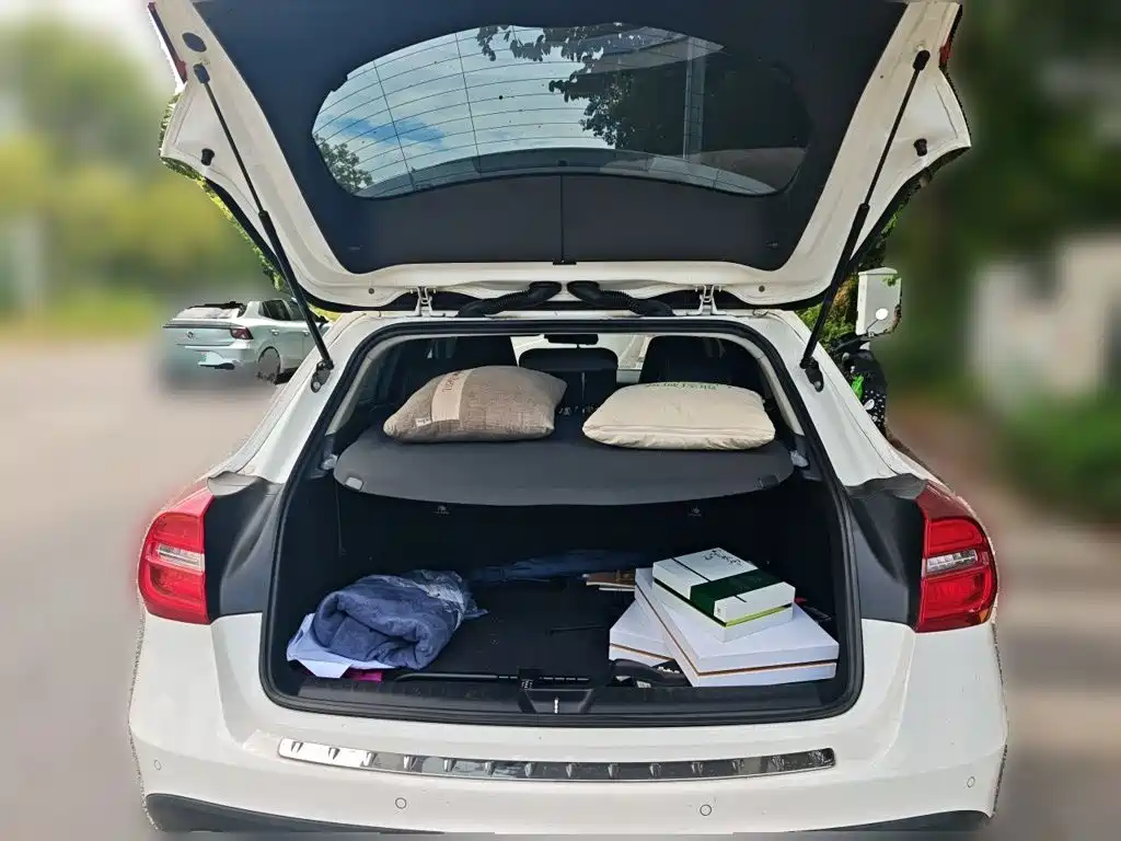 Mercedes-Benz GLA — миниатюра 15