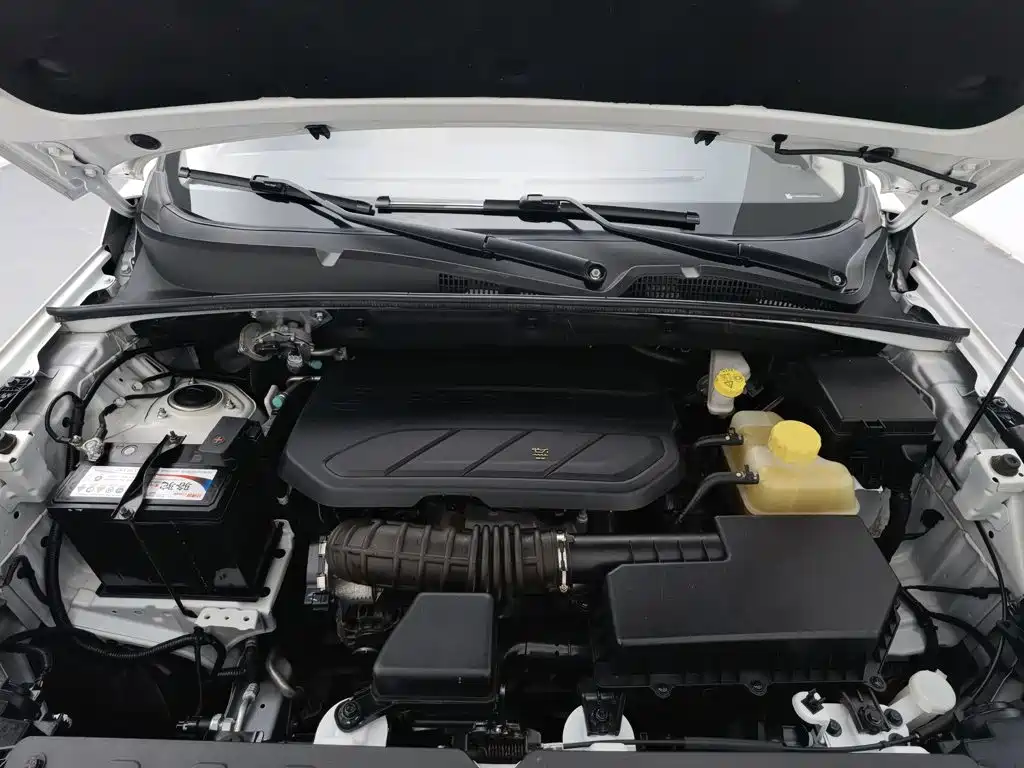 Wuling Hongguang S3 — миниатюра 6