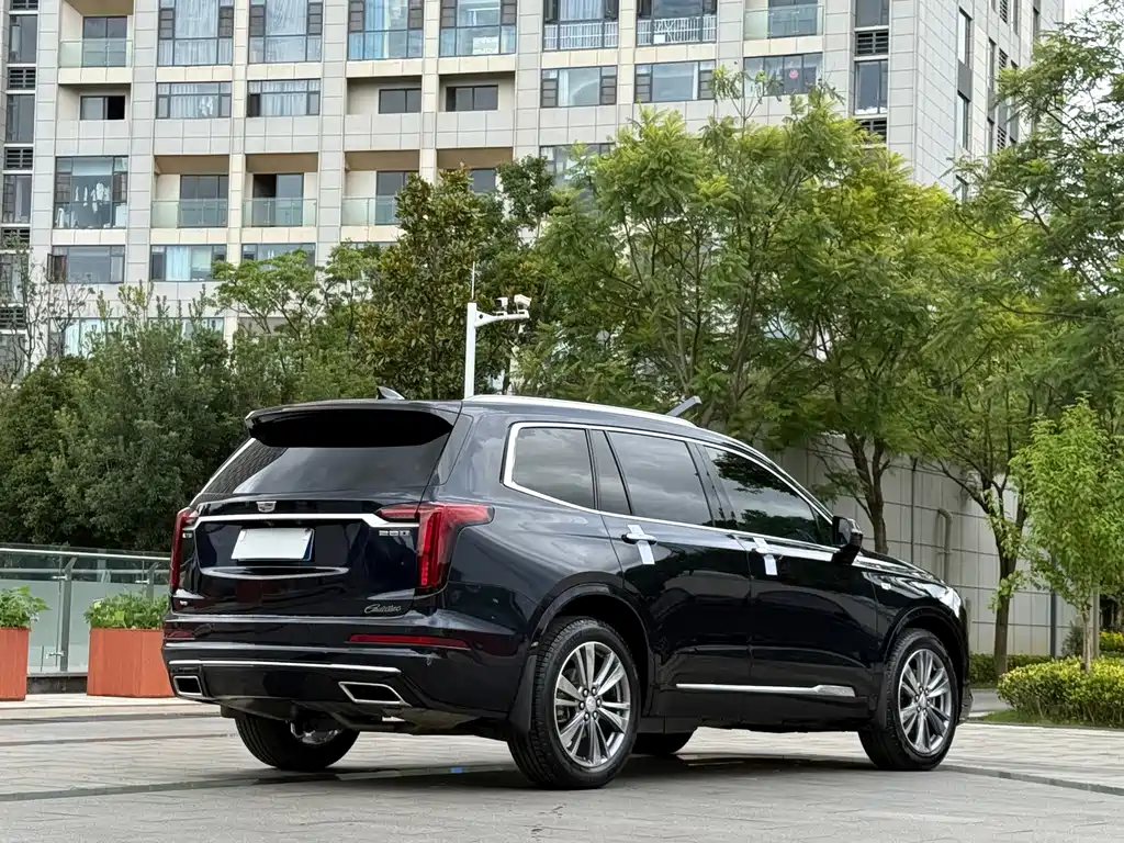 Cadillac XT6 — миниатюра 7