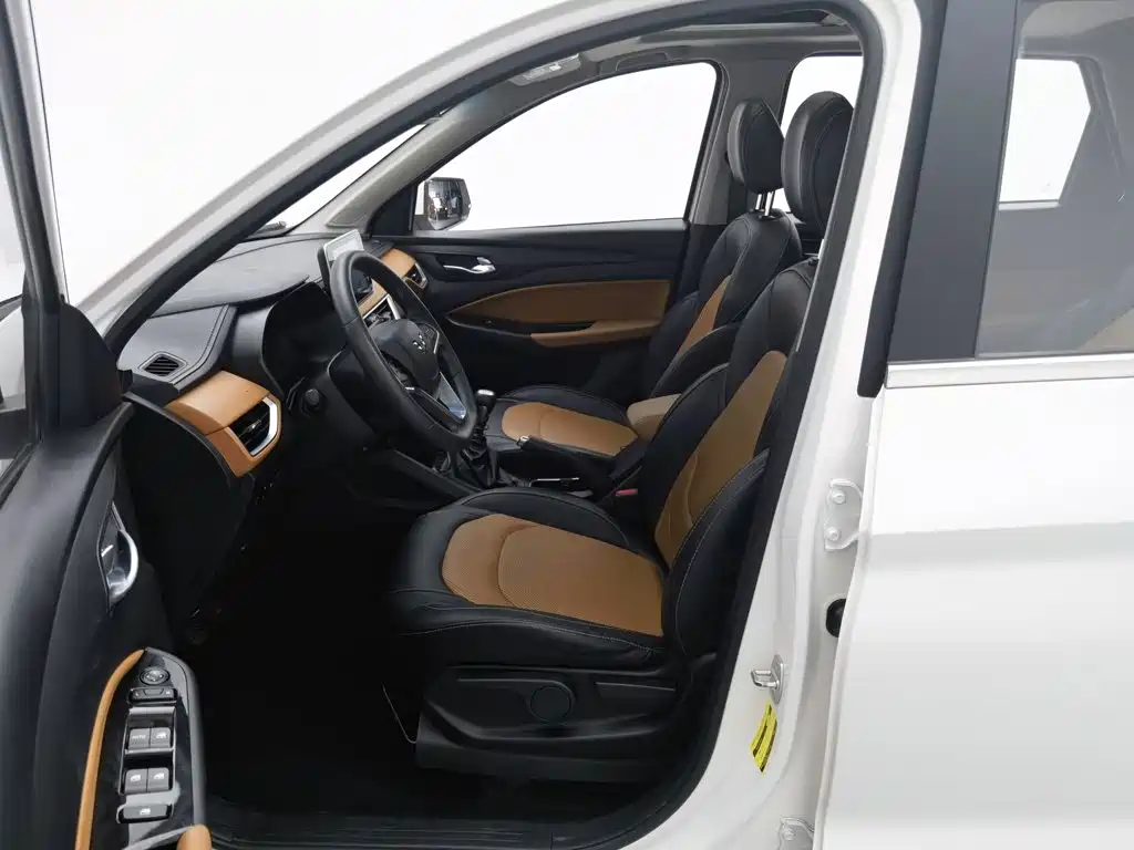Wuling Hongguang S3 — миниатюра 10