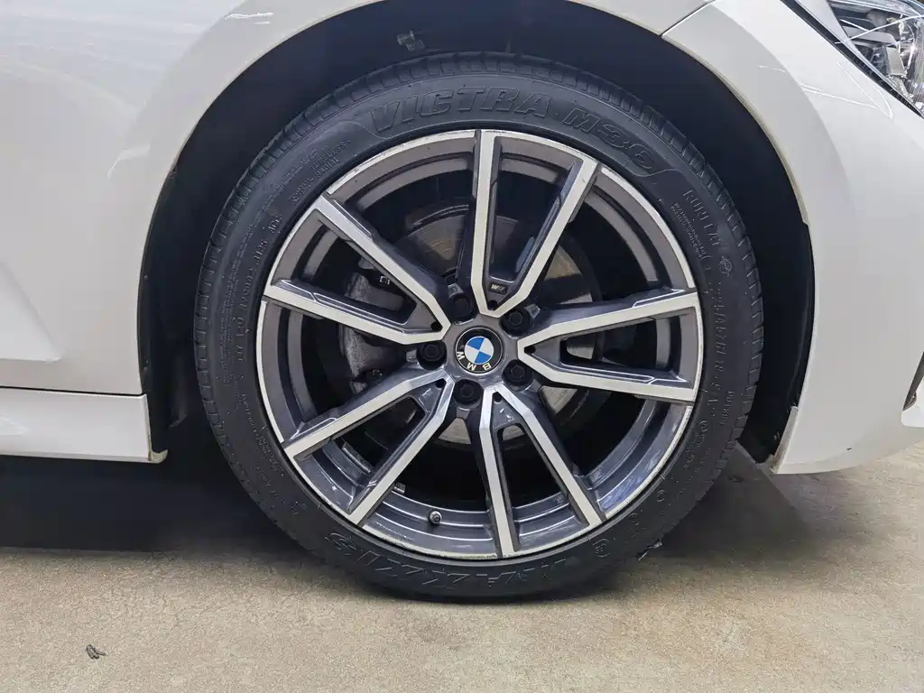 BMW 3 Series — миниатюра 19