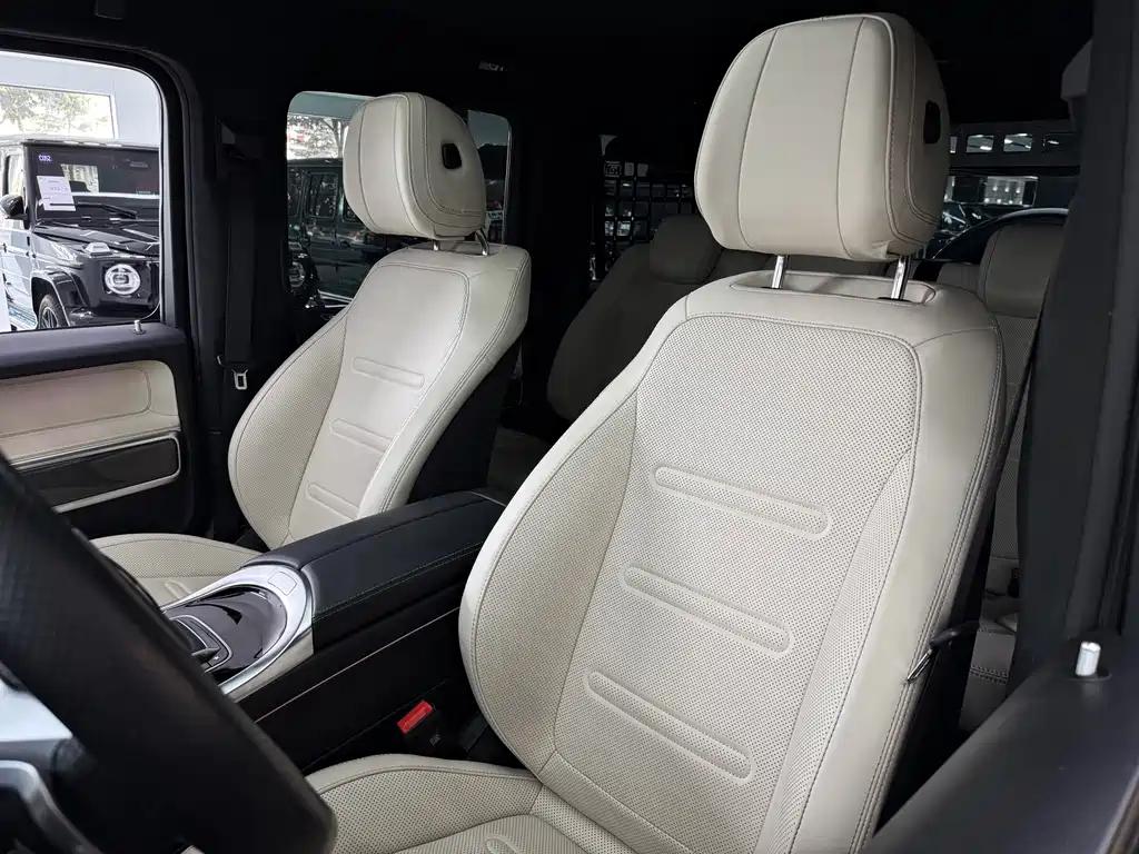Mercedes-Benz G-Class — миниатюра 12
