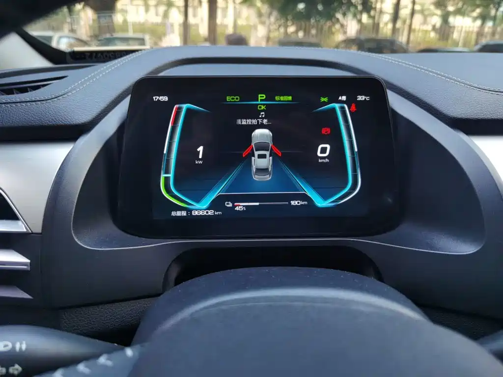 BYD Qin Pro NEV — миниатюра 4