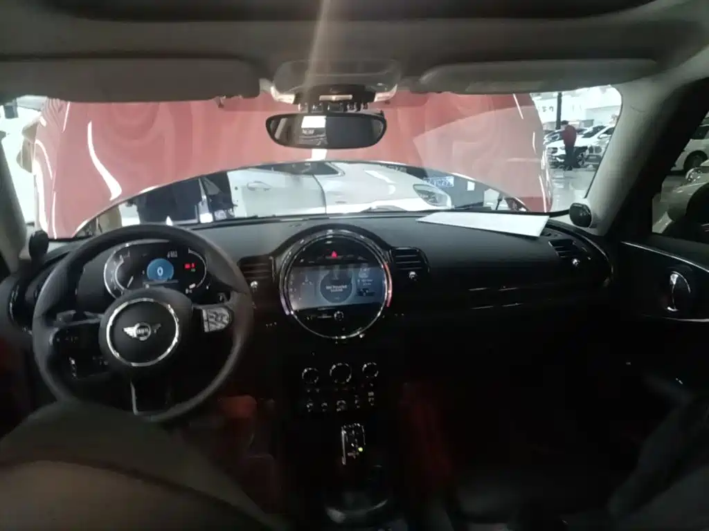 MINI Mini Clubman — миниатюра 18
