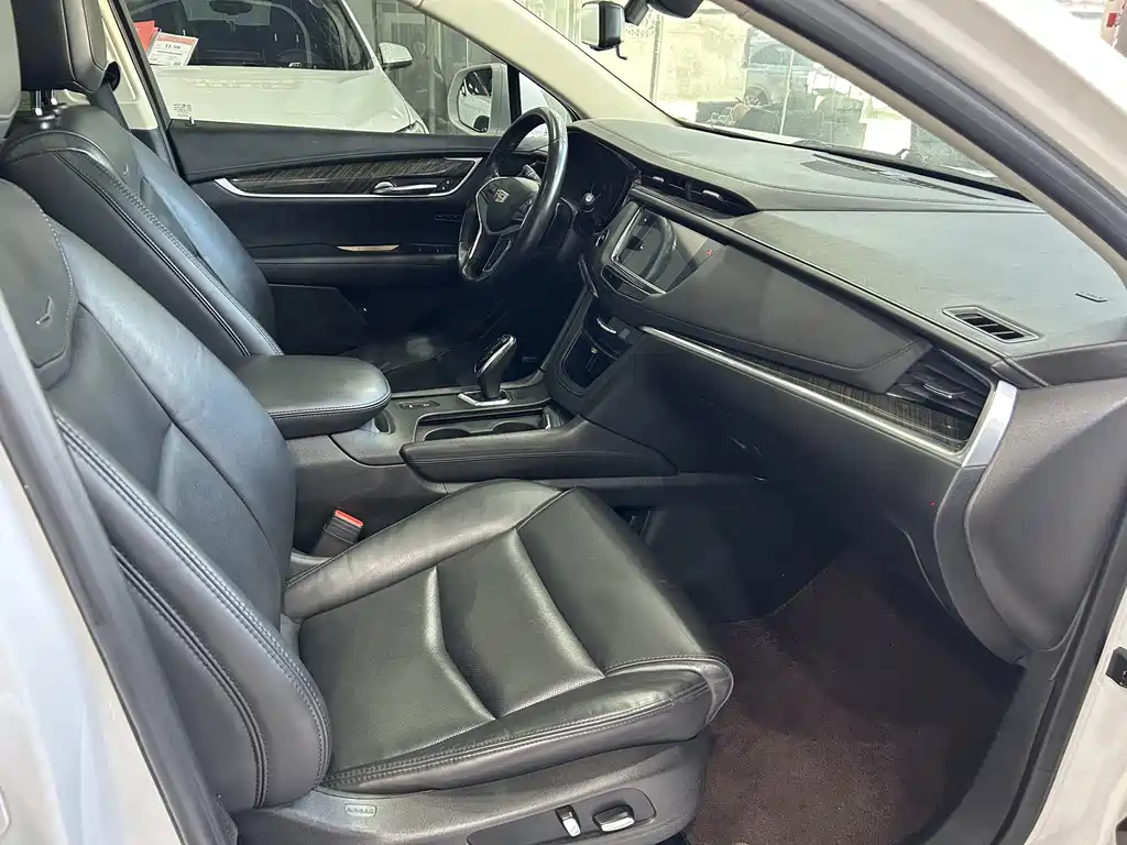 Cadillac XT5 — миниатюра 9