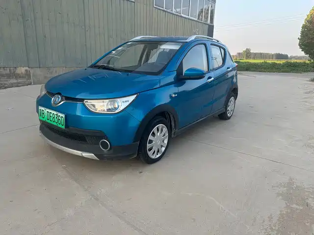 2018 BAIC EC