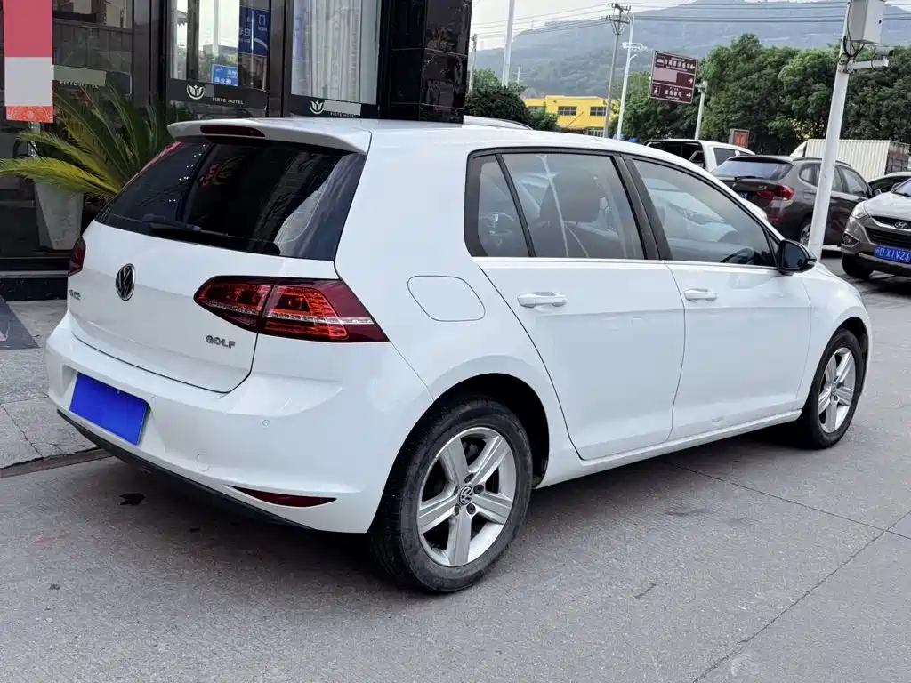 Volkswagen Golf — миниатюра 4