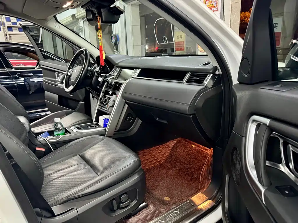 Land Rover Discovery Sport — миниатюра 7