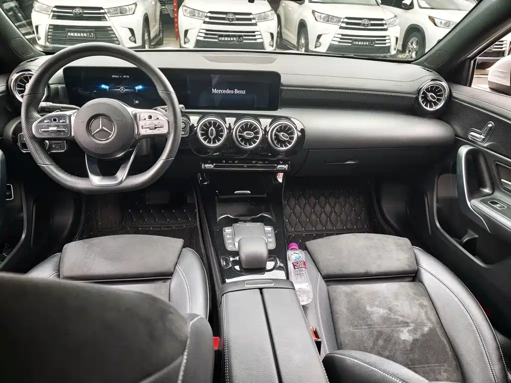 Mercedes-Benz A-Class — миниатюра 4