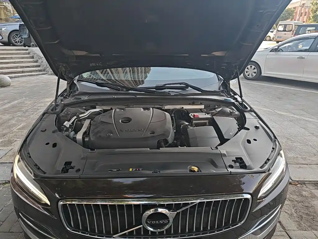 Volvo S90 — миниатюра 20