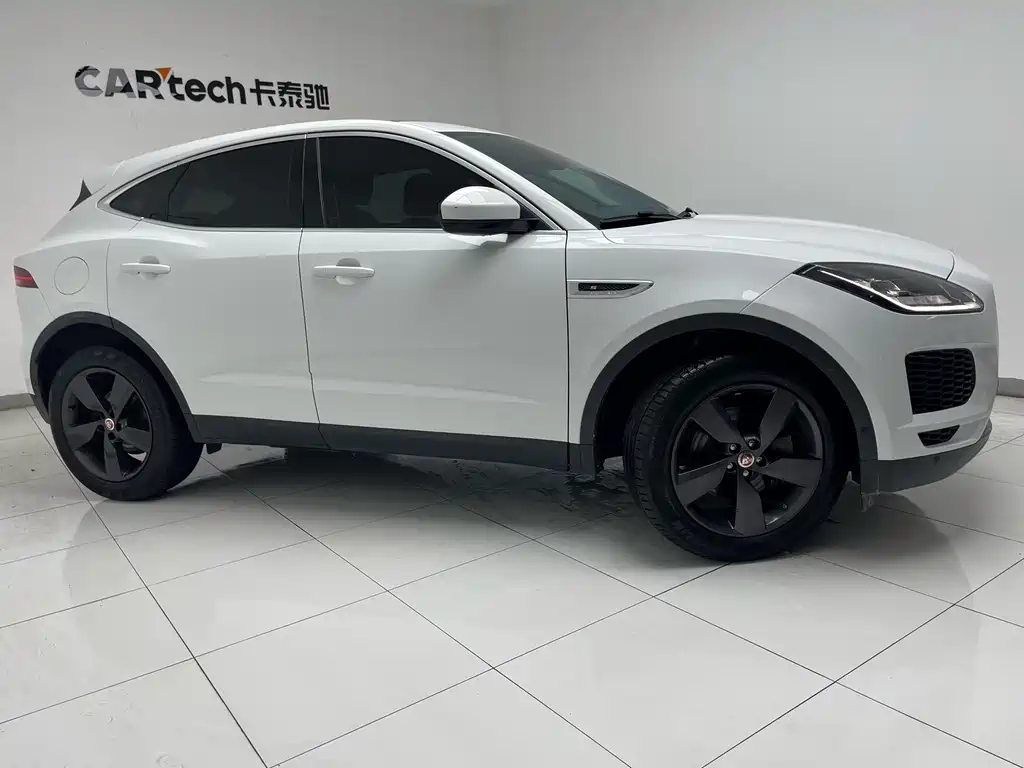 JAGUAR  E PACE