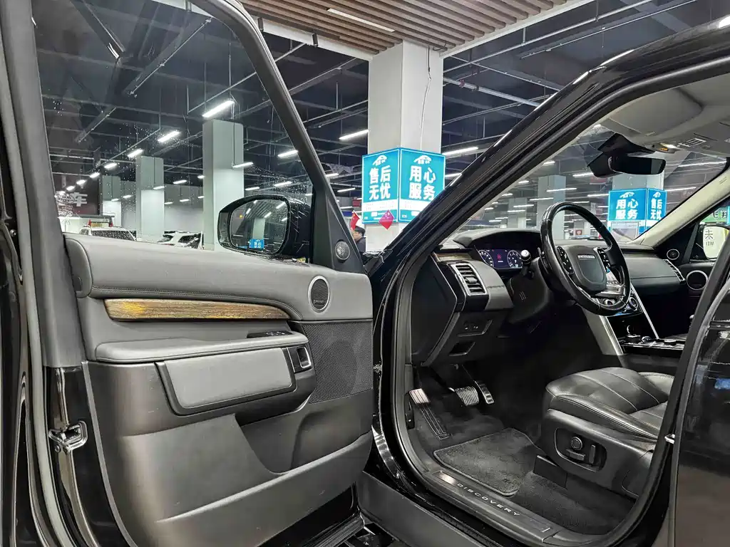 Land Rover Discovery — миниатюра 4