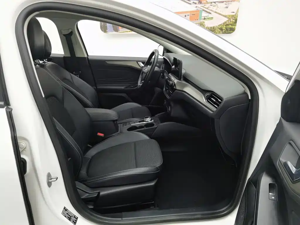 Ford Focus — миниатюра 23