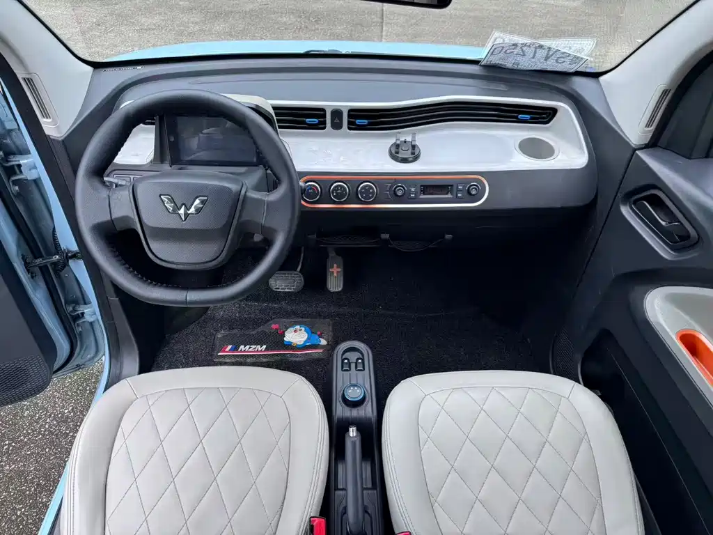 Wuling MINIEV — миниатюра 7