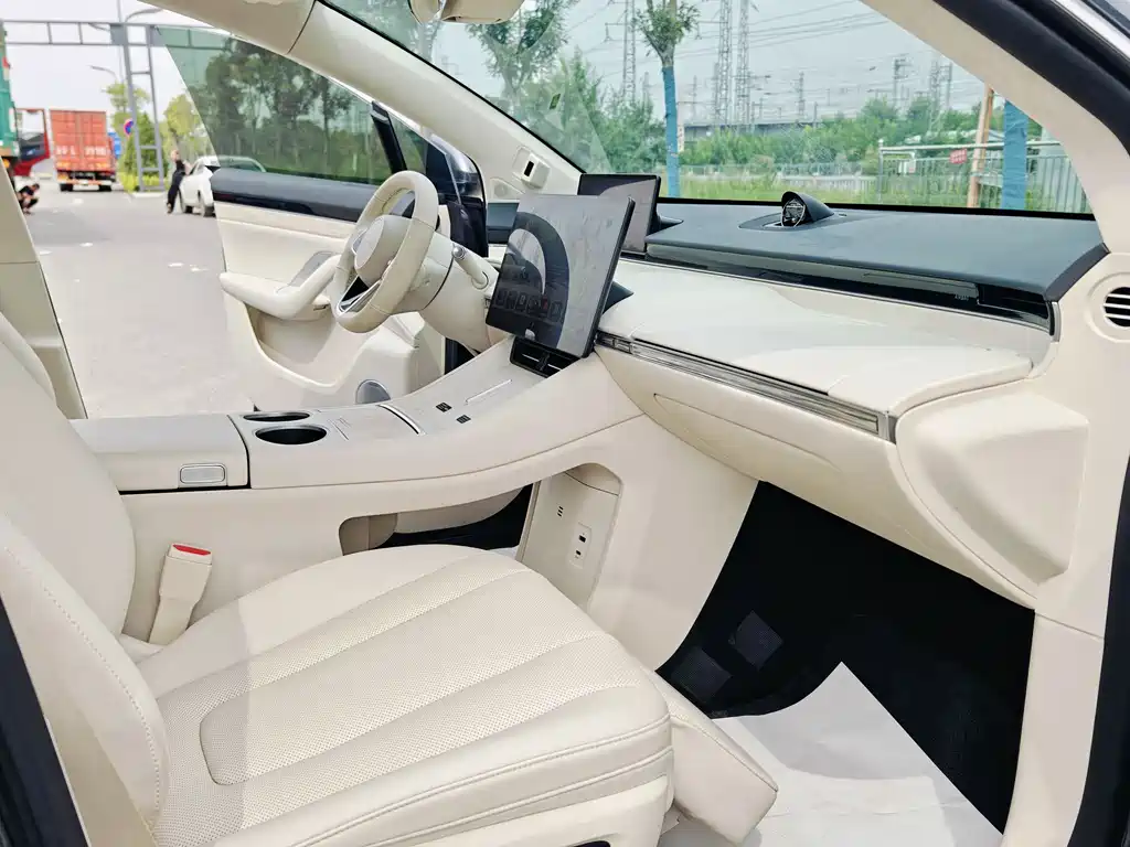 Luxeed R7 2024 667km Pro