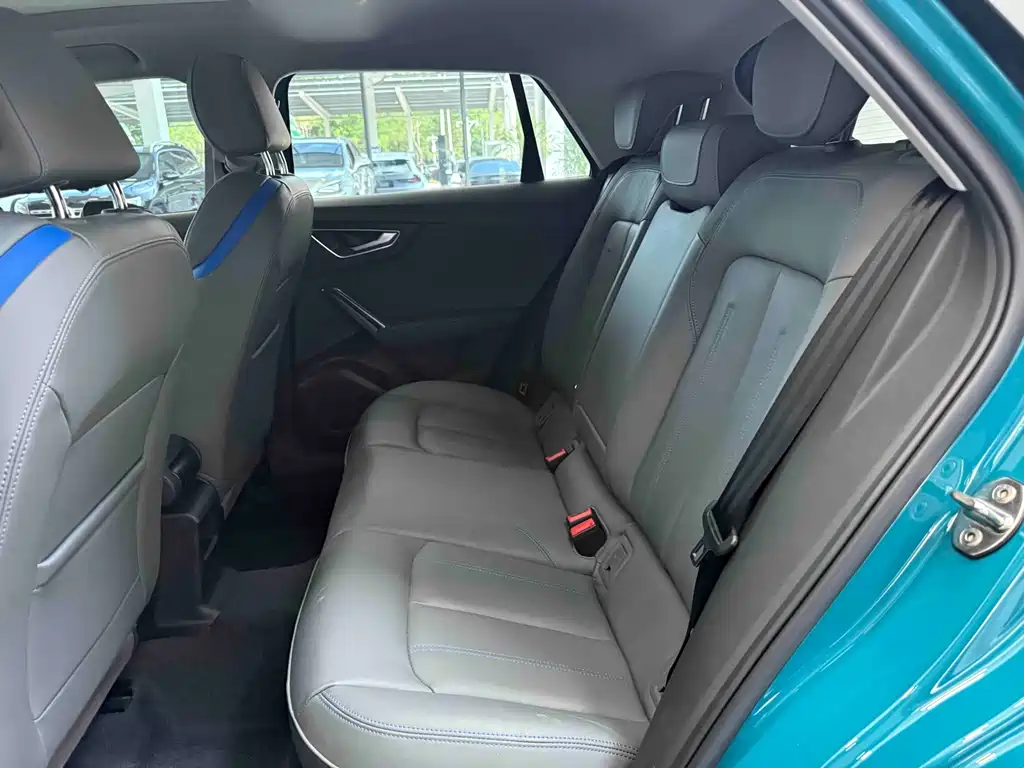 Audi Q2L — миниатюра 15