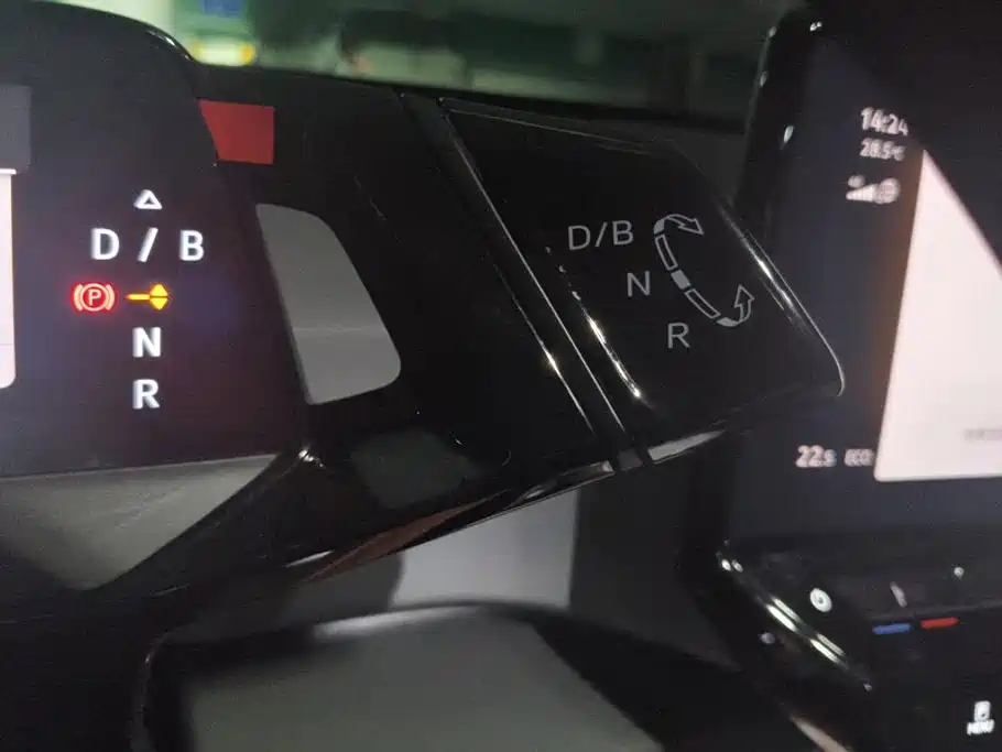 Volkswagen ID.3 — миниатюра 16