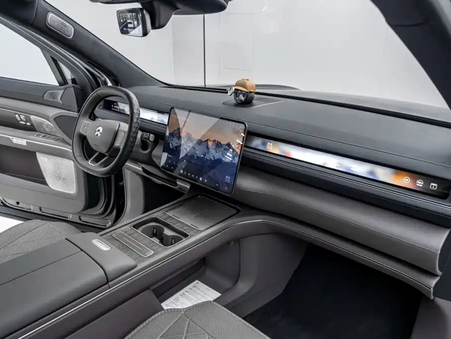 NIO ES8 — миниатюра 21