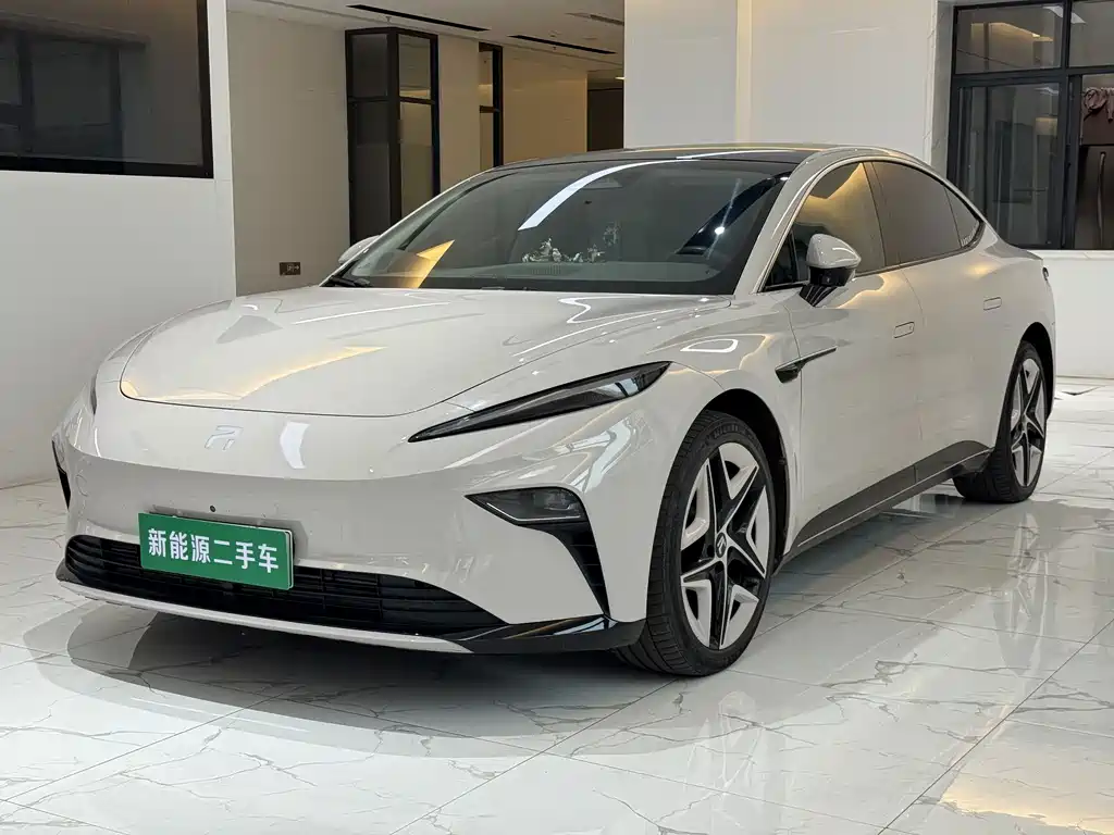 Roewe Feifan F7