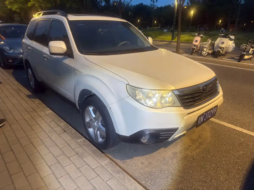 Subaru Forester 2010 2.5XS AT Luxury