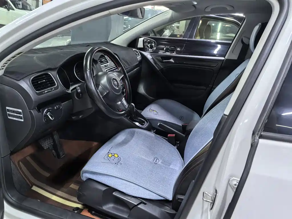 Volkswagen Golf — миниатюра 6