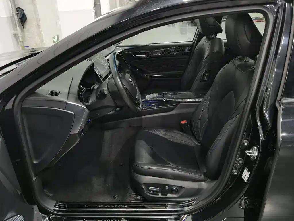 Toyota Avalon — миниатюра 10