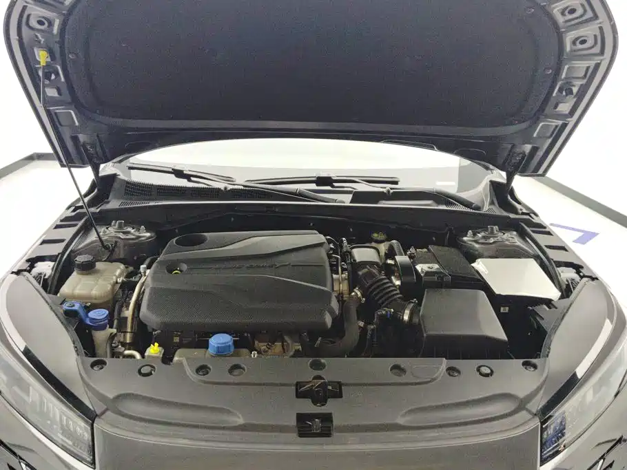Changan Eado — миниатюра 10