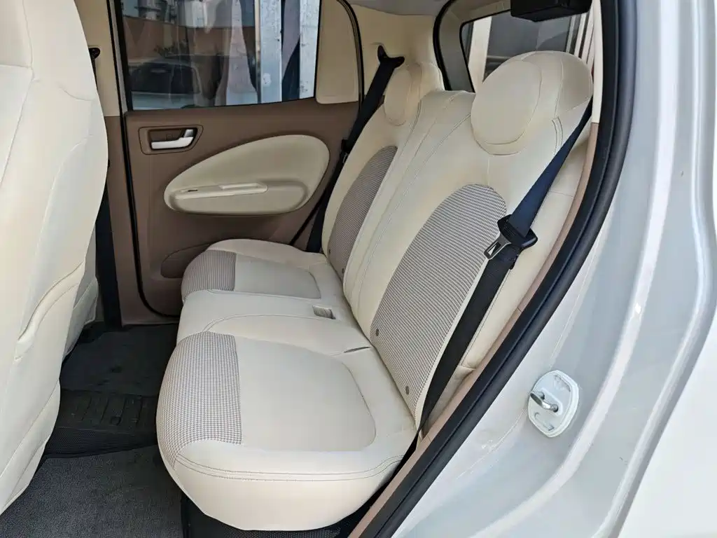 Wuling MINIEV — миниатюра 17