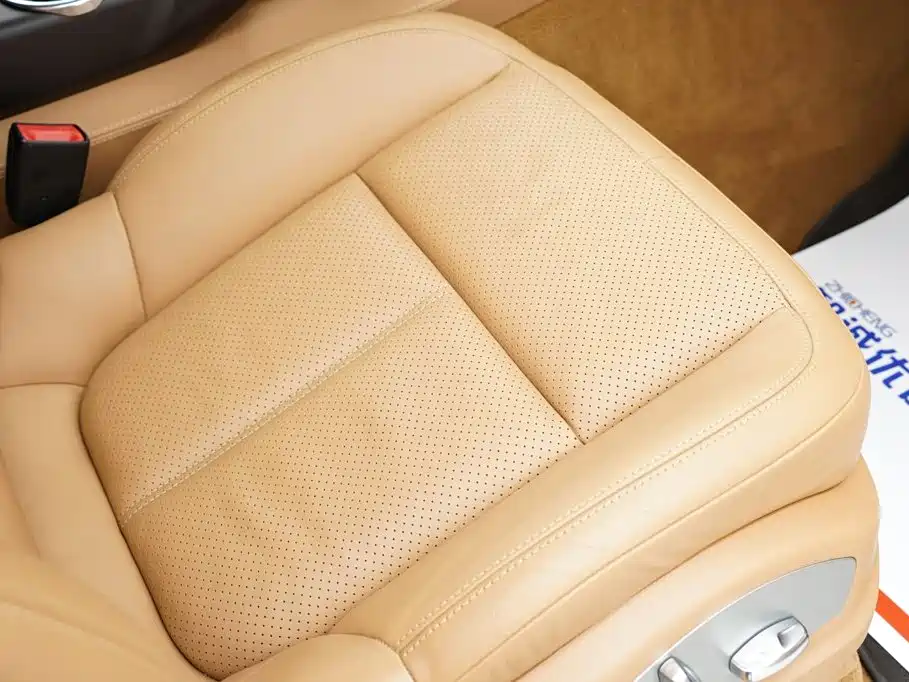 Porsche Cayenne — миниатюра 16