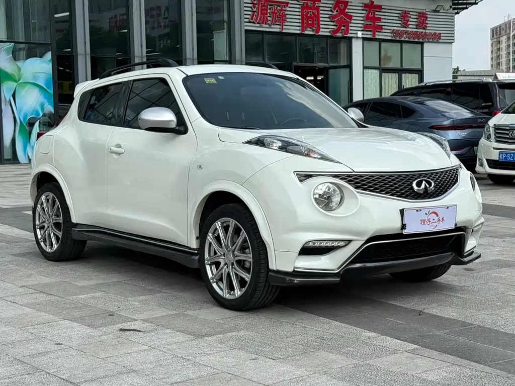 Infiniti ESQ — миниатюра 4