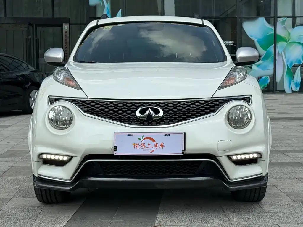 Infiniti ESQ — миниатюра 3
