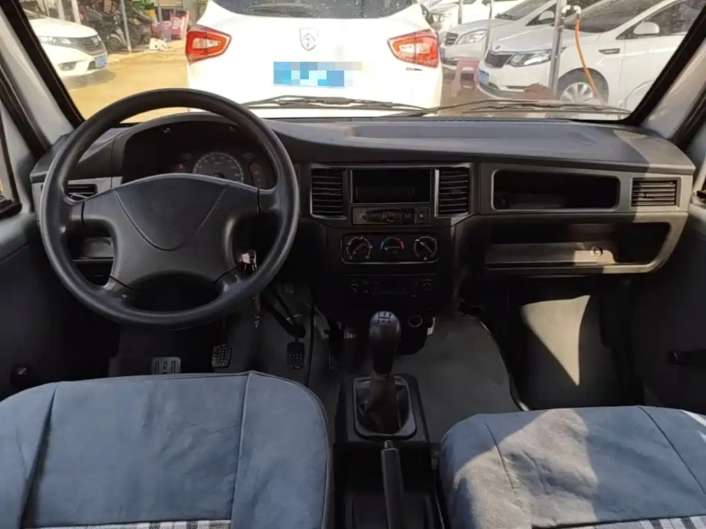 Wuling Zhiguang — миниатюра 10