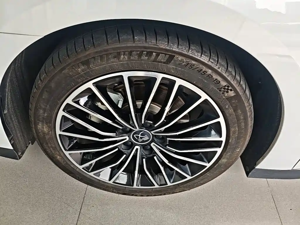 BYD Han — миниатюра 23