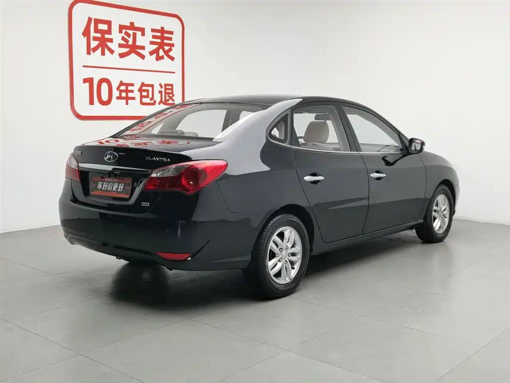 Hyundai Elantra 2011 1.6L AT Luxury