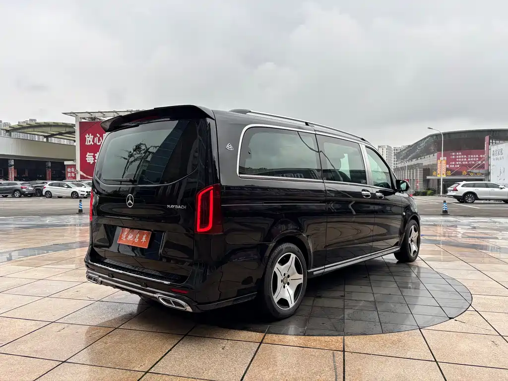 Mercedes-Benz Vito 2021 2.0T 7 мест