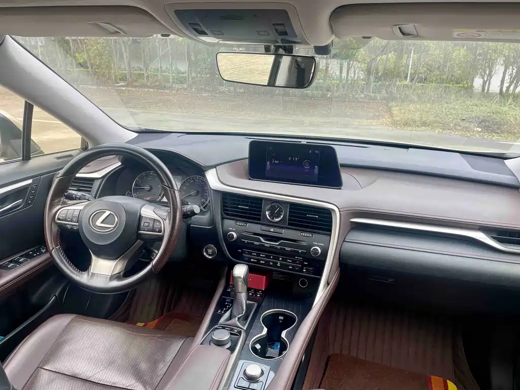 Lexus RX — миниатюра 11