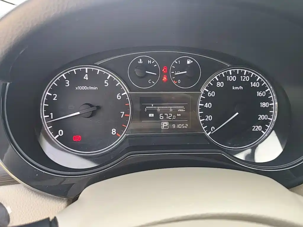 Nissan Tiida — миниатюра 12