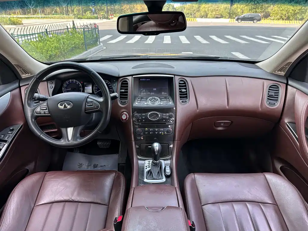 Infiniti QX50 — миниатюра 9