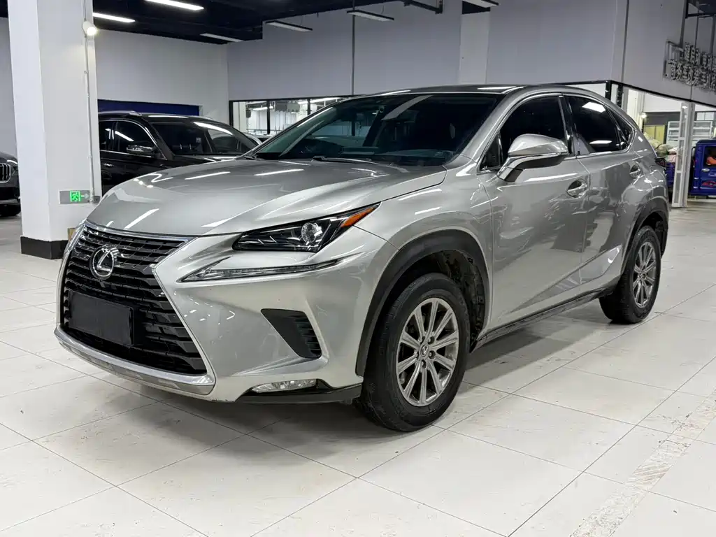 Lexus NX 2021