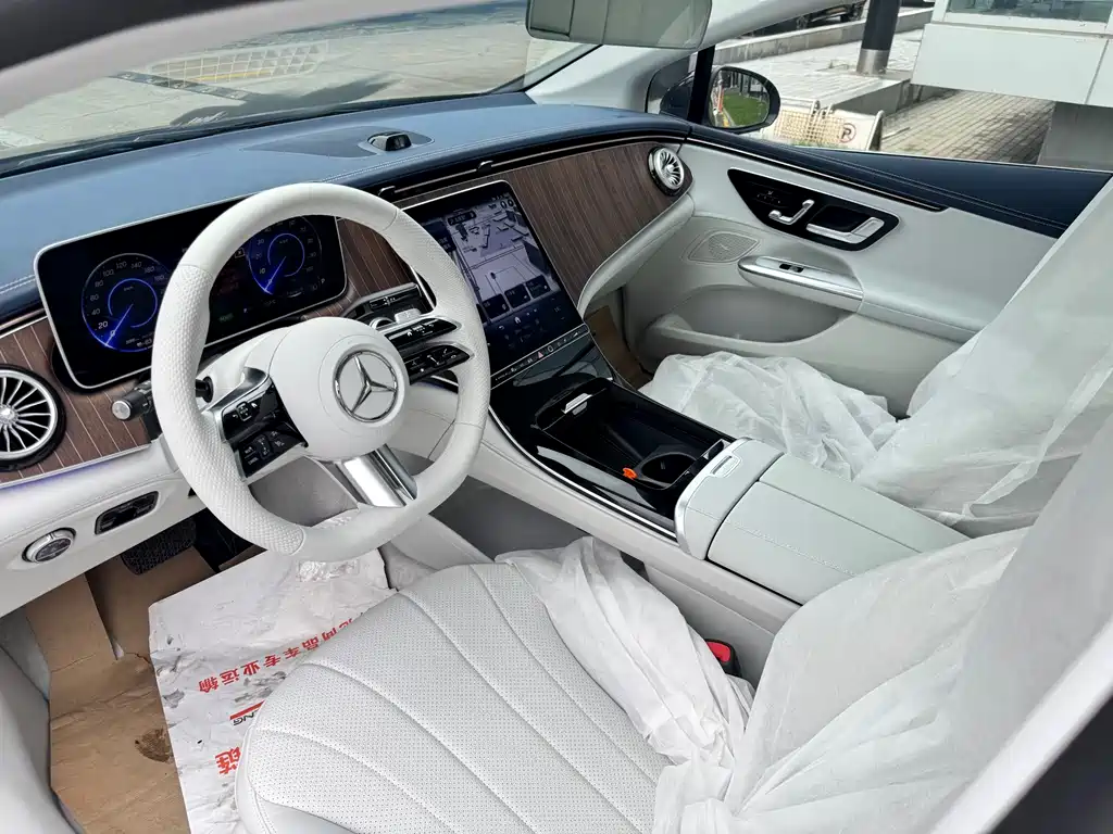 Mercedes-Benz EQE 2025 500 4MATIC
