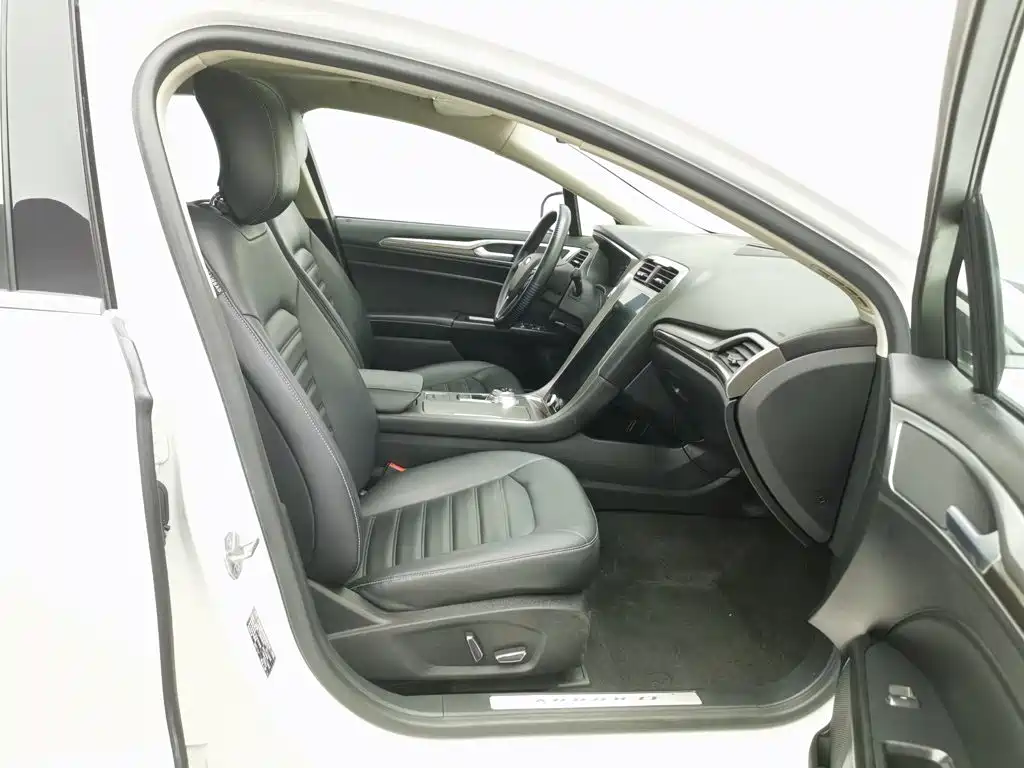 Ford Mondeo — миниатюра 23