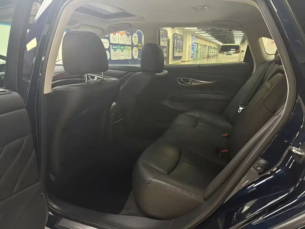 Infiniti Q70 2019 Q70L 2.0T Elite PLUS