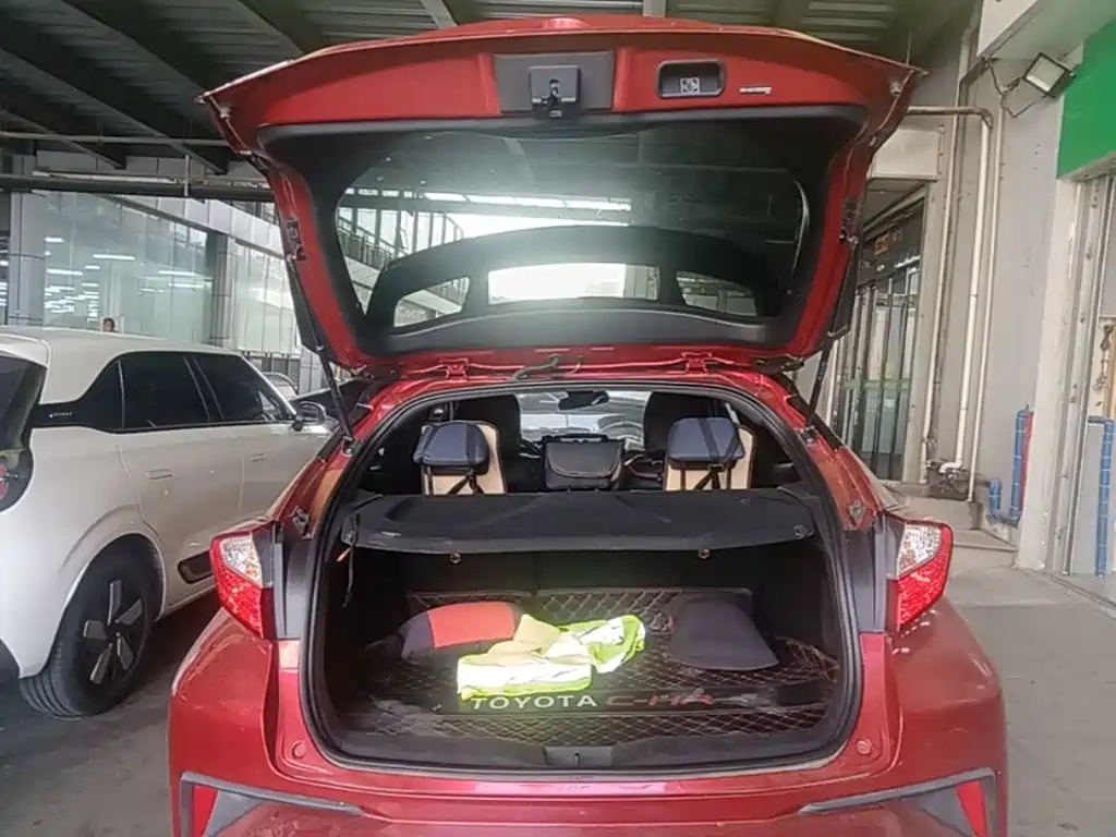 Toyota C-HR — миниатюра 19