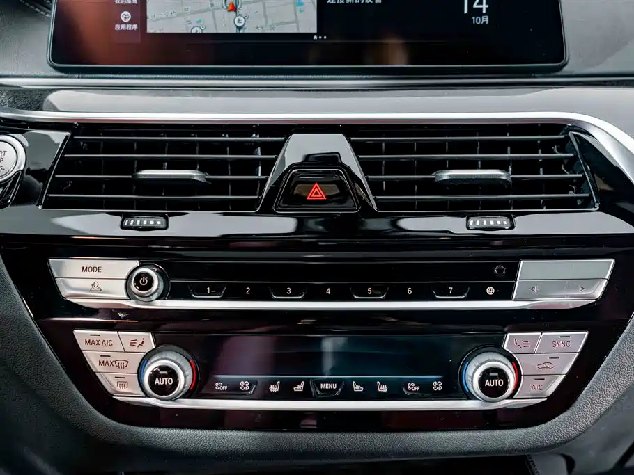 BMW 5 Series — миниатюра 14