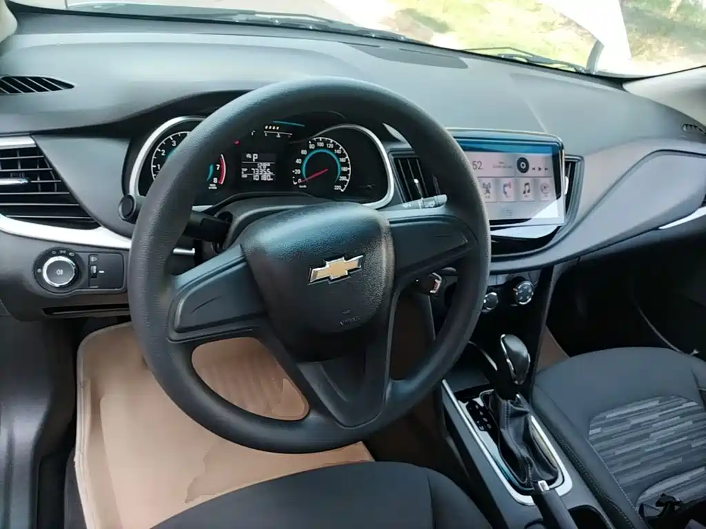 Chevrolet Cavalier — миниатюра 10