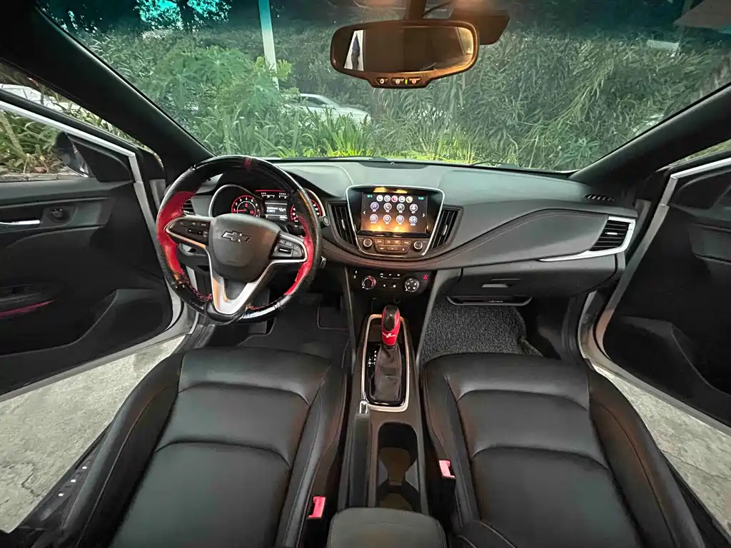 Chevrolet Monza — миниатюра 17